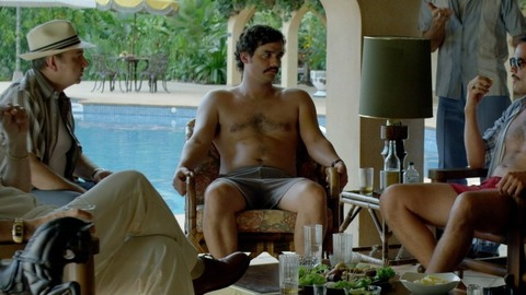 Sexiest Scenes of Pablo Escobar from Narcos. Shirtless. 58703