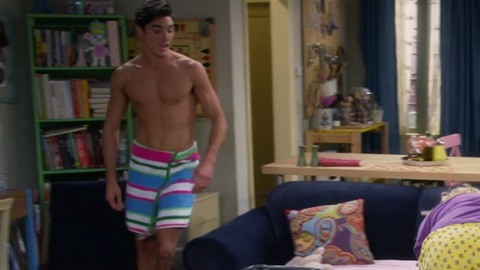 Taylor Zakhar Perez in Young & Hungry (2014-2018) Shirtless Sexy 42313