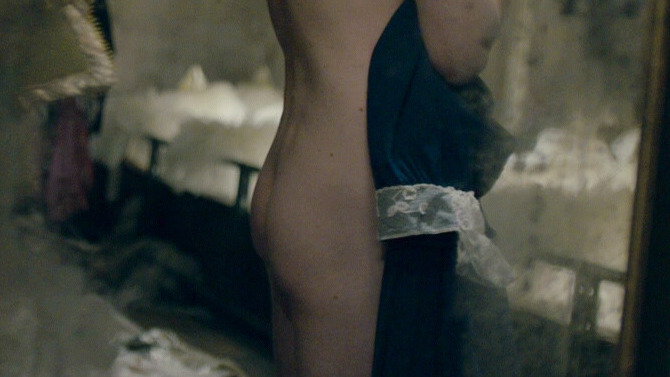 Eddie Redmayne Naked as Einar Wegener / Lili Elbe. Butt, Shirtless. 49239