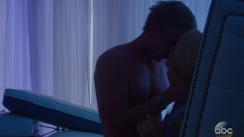 Graham Rogers in Quantico (2015-2018) Sexy Shirtless Straight 44499