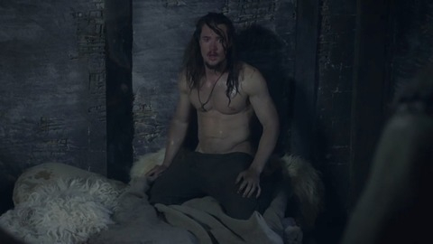 Alexander Dreymon in The Last Kingdom (2015-2022) Shirtless Bed Fur Blanket 67685