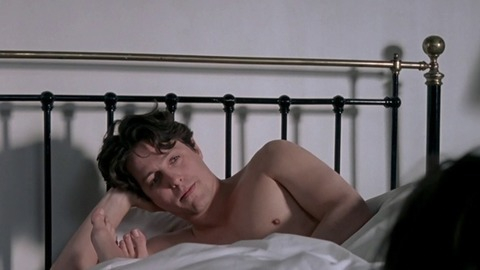 Hugh Grant in Notting Hill (1999) Sexy Shirtless Straight 44595