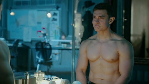 Hottest Aamir Khan Scene in Dhoom: 3. Shirtless. 45920
