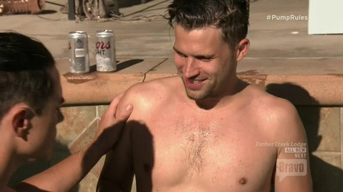 Tom Schwartz in Vanderpump Rules (2013) Shirtless 63817