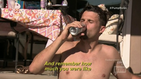 Tom Schwartz in Vanderpump Rules (2013) Shirtless 63818