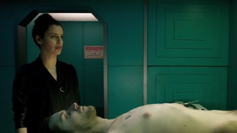 Sexiest Scenes of Bizi Bitiko from The Expanse. Sexy, Shirtless, morgue, sci fi. 46775