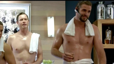 Liam Hemsworth in Workaholics (2011-2017) Sexy Shirtless 47742