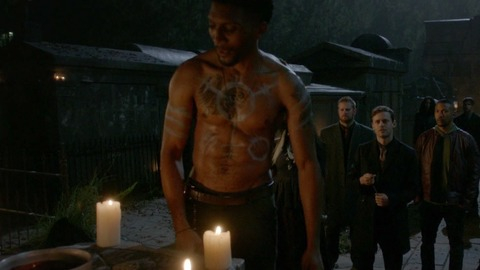 Yusuf Gatewood in The Originals (2013-2018) Sexy Shirtless 48567