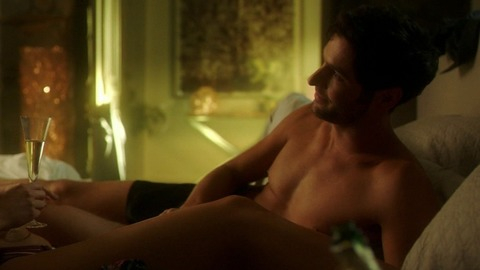 Tom Ellis in Lucifer (2016-2021) Shirtless 75386