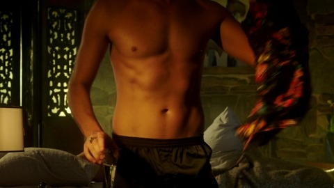 Tom Ellis in Lucifer (2016-2021) Shirtless 75388