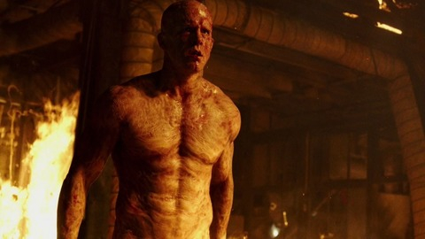 Ryan Reynolds in Deadpool (2016) Shirtless 52705