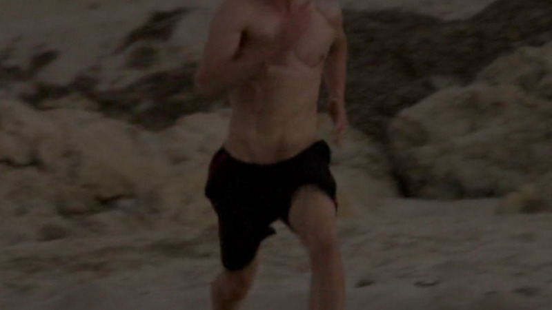 Hottest Jonathan Pine Scenes. Shirtless. 50097