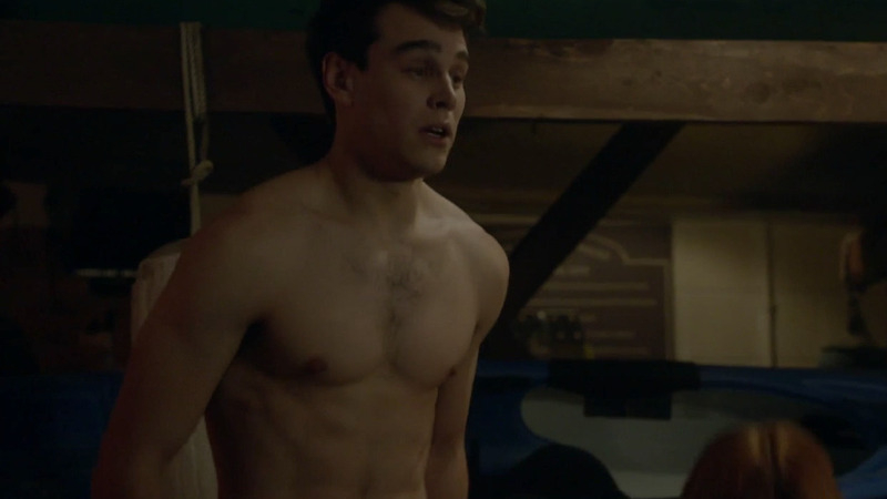 Sexiest Alberto Rosende Scene in Shadowhunters. Shirtless. 66901