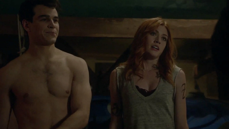 Hottest Alberto Rosende Scene in Shadowhunters. Shirtless. 66902