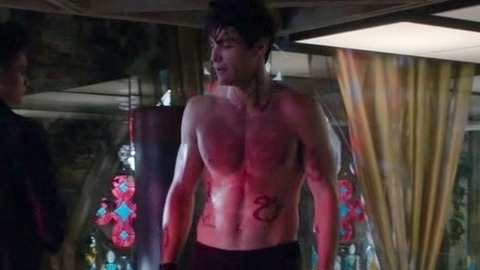 Sexiest Matthew Daddario Scene in Shadowhunters. Sexy, Shirtless. 50173