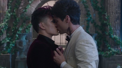 Matthew Daddario in Shadowhunters (2016-2019) Gay Sexy 51366