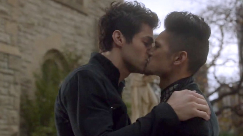Shadowhunters's Sexiest Scenes with Harry Shum Jr.. Gay, Sexy. 67242