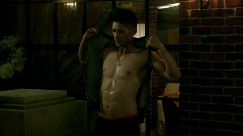Sexiest Scenes of Magnus Bane from Shadowhunters. Sexy, Shirtless. 64253