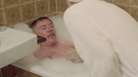 Jesús Franco in Downtown - Die nackten Puppen der Unterwelt (1975) Sexy Shirtless 51892