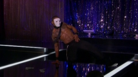 Clifford McGhee in Crowded (2016) Sexy Shirtless 53583