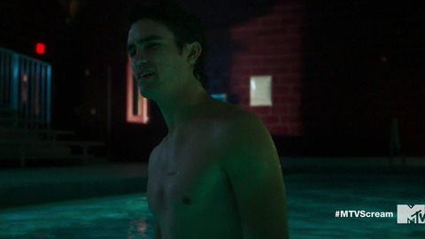 Sexiest Scenes of Jake Fitzgerald from Scream: The TV Series. Sexy, Shirtless. 54263