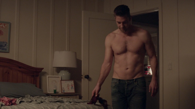 Sexiest Scenes of Barry "Baz" Brown from Animal Kingdom. Shirtless. 70307