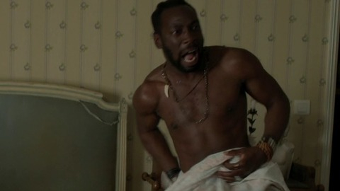 Cyril Guei in Joséphine s'arrondit (2016) Sexy Shirtless Straight 54986