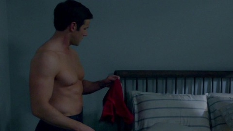 Dylan Bruce in American Gothic  (2016) Sexy Shirtless 56588