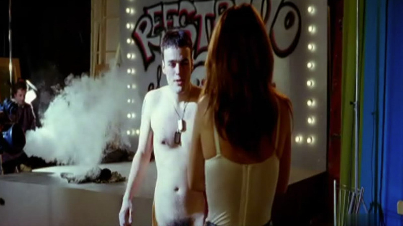 Todo menos la chica's Sexiest Scenes with Liberto Rabal. Sexy, Shirtless. 57270