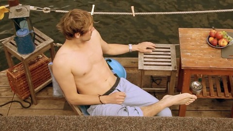 Rhon Diels in Floating! (2015) Sexy Shirtless 58592