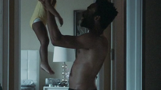 Sexiest Scenes of Earnest 'Earn' Marks from Atlanta. Shirtless, hallway, sfw. 58961