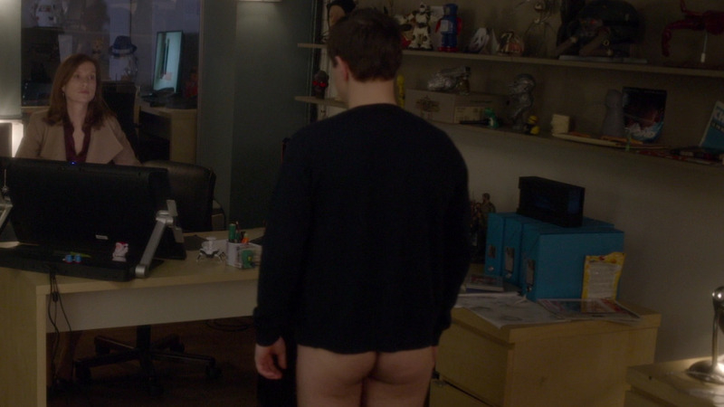 Arthur Mazet Naked in Elle. Butt. 67621