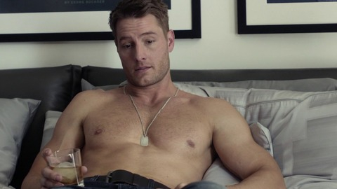 Justin Hartley in This Is Us (2016-2022) Shirtless Blonde Drinking 59634