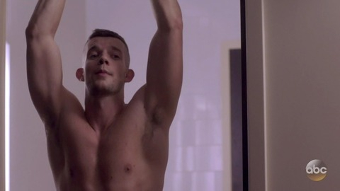 Russell Tovey in Quantico (2015-2018) Sexy Shirtless 61481