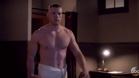 Russell Tovey in Quantico (2015-2018) Sexy Shirtless 59866
