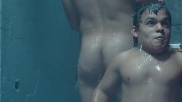 Abel Ayala Naked in El marginal. Butt, group shower, short hair. 86191