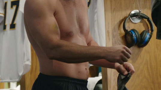 Pitch's Sexiest Scenes with Mark-Paul Gosselaar. Shirtless. 62028