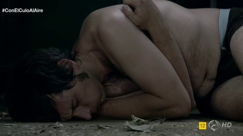 Julián López in Con El Culo Al Aire (2012-2014) Shirtless Underwear 61233