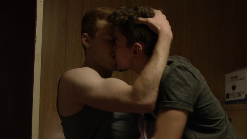 Sexiest Elliot Fletcher Scene in Shameless. Gay. 77839