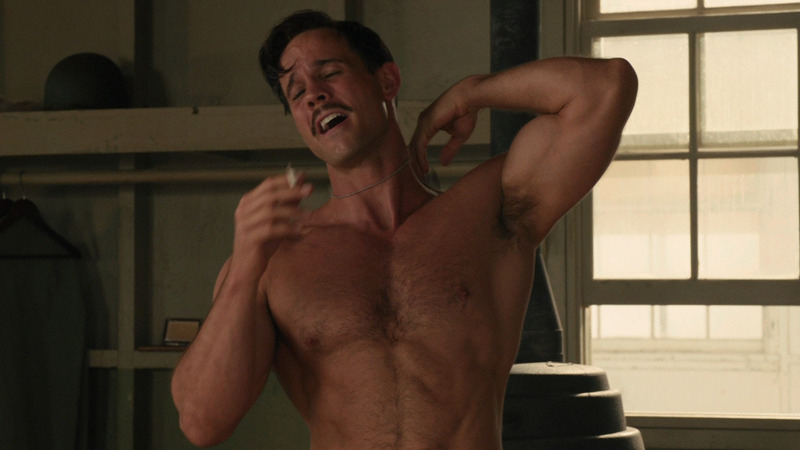 Sexiest Scenes of Milt 'Hollywood' Zane from Hacksaw Ridge. Shirtless. 66761