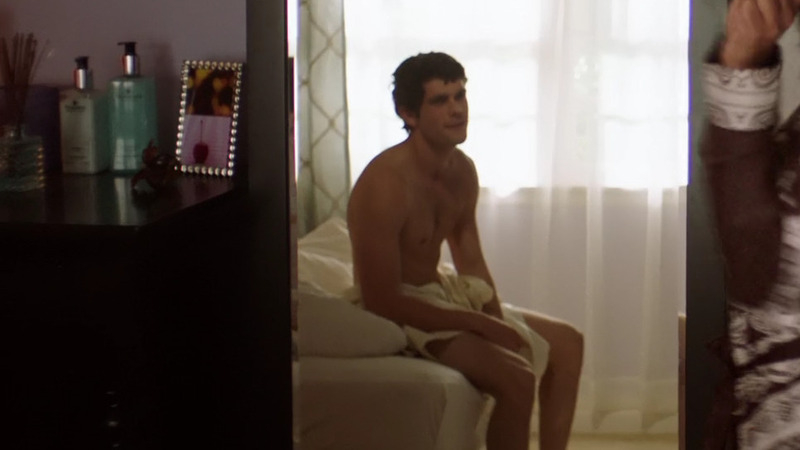Sexiest Scenes of Nate Griffin from Sweet/Vicious. Shirtless. 62405