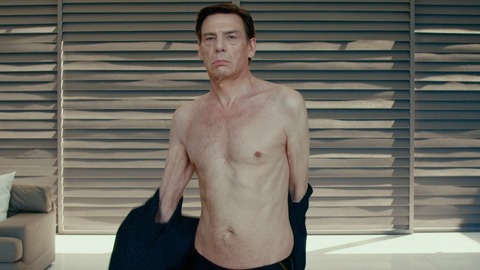 Hottest Toby Eddington Scene in Mechanic: Resurrection. Shirtless. 62798