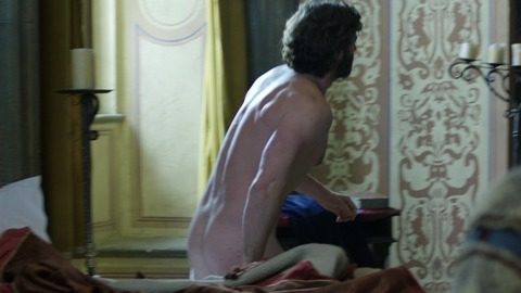 Stuart Martin in Medici (2016-2018) Butt Shirtless 63413