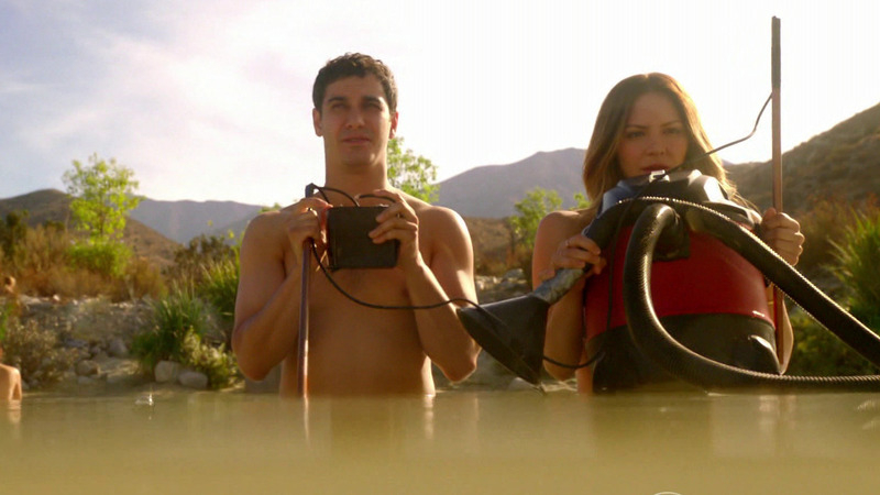 Sexiest Scenes of Walter O'Brien from Scorpion. Shirtless. 64265
