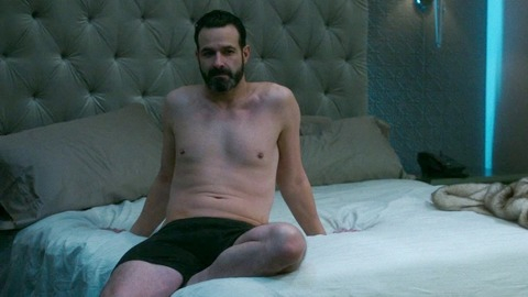 Rob Evors in Lethal Weapon (2016-2018) Shirtless Underwear 65572