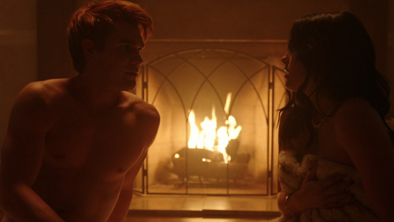 Hottest K.J. Apa Scene in Riverdale. Shirtless. 76994