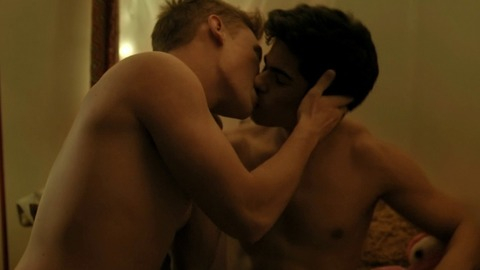 Edmund Donovan in Akron (2015) Gay Sexy Shirtless 65982