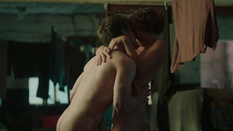 Jannis Niewöhner Nude in Jonathan. Butt, Shirtless, Straight. 66154