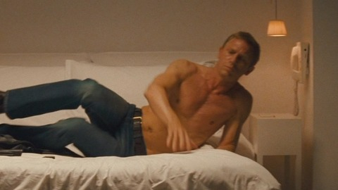 Daniel Craig in Layer Cake (2004) Shirtless 66694