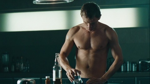Daniel Craig in Layer Cake (2004) Shirtless 66696